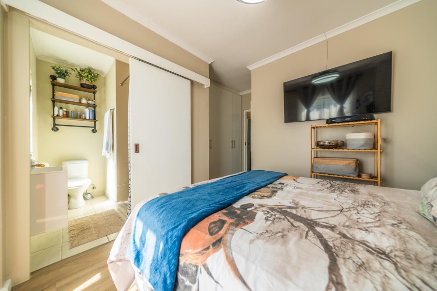 3 Bedroom Property for Sale in Nuutgevonden Western Cape